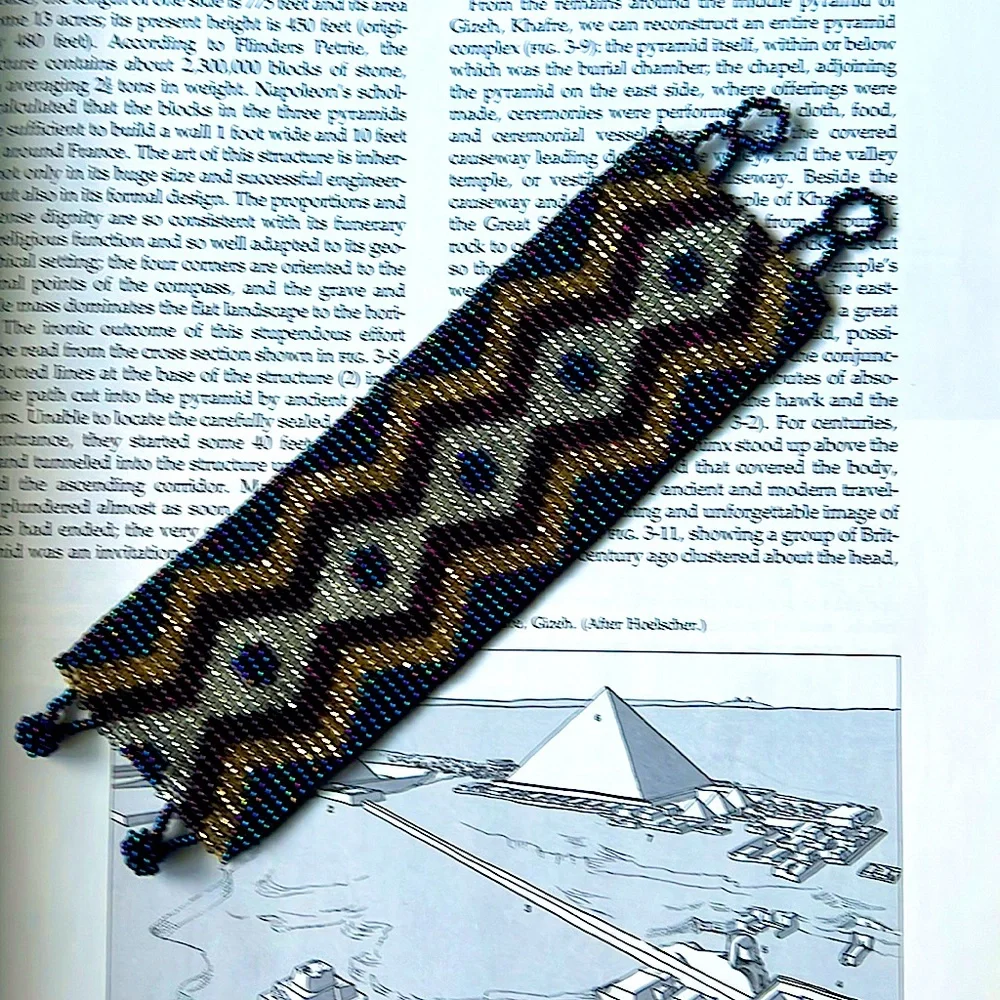 NWOT Handmade Beaded Loomed Cuff - Picture 2 of 2